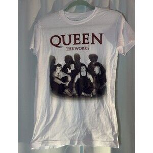 Queen T Shirt - Queen concert shirt - Freddie Mercury The Works Size Small